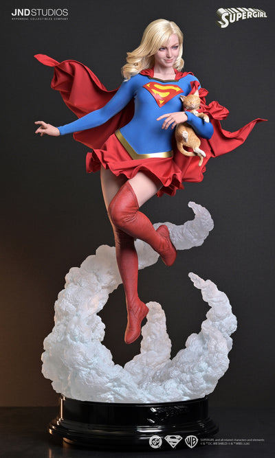 Supergirl 1/3 Scale Statue