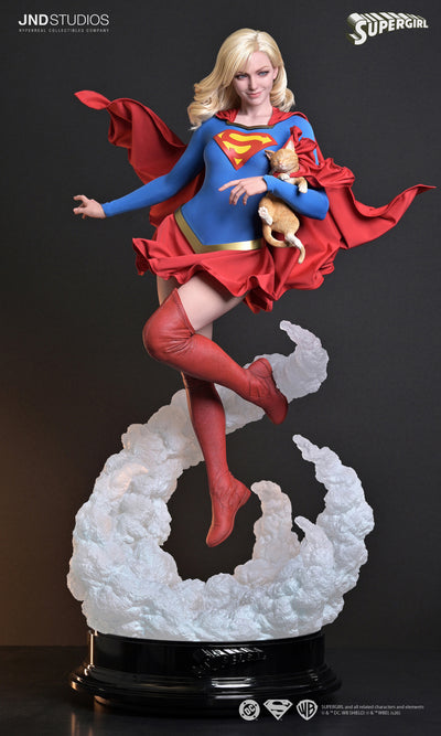 Supergirl 1/3 Scale Statue