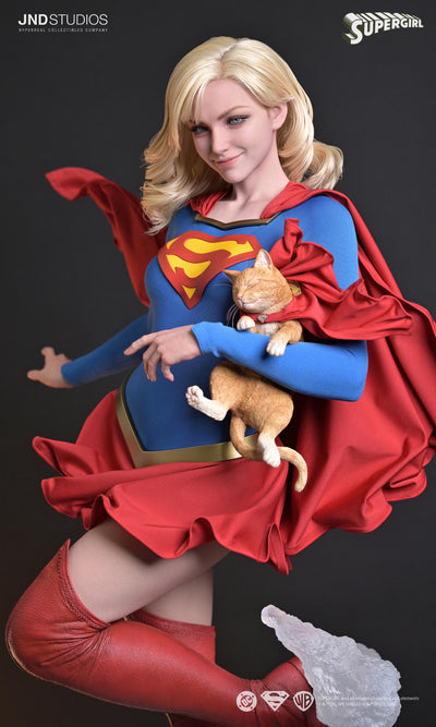 Supergirl 1/3 Scale Statue
