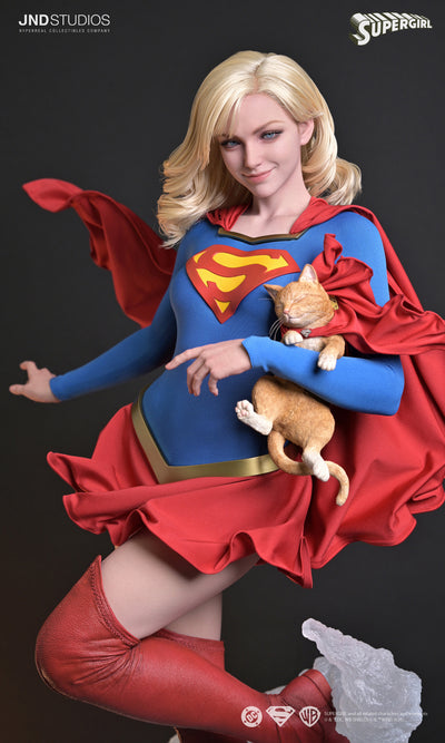Supergirl 1/3 Scale Statue