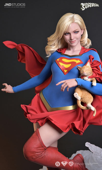 Supergirl 1/3 Scale Statue