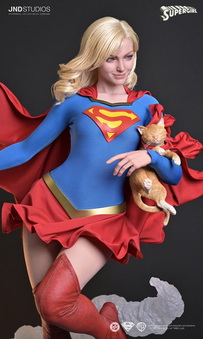 Supergirl 1/3 Scale Statue