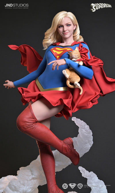 Supergirl 1/3 Scale Statue