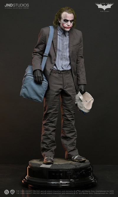 The Dark Knight (2008) - Bank Robber Joker (Solo) 1/3 Scale Statue