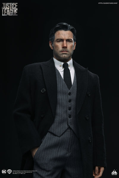 Justice League (2017) - Bruce Wayne 1/4 Scale Statue