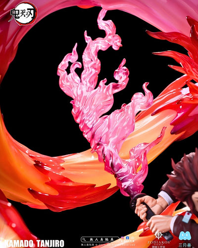 Demon Slayer - Tanjiro Kamado 1/6 Scale Statue by Zodiakos Studio