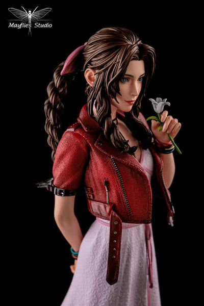 Final Fantasy VII - Aerith 1/4 Scale Statue