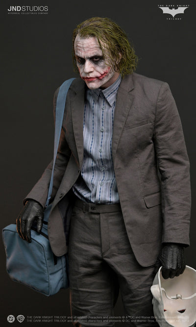 The Dark Knight (2008) - Bank Robber Joker (Solo) 1/3 Scale Statue
