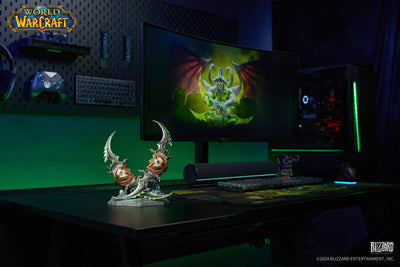World of Warcraft - Warglaives of Azzinoth (20th Anniversary Collector's Ed.) Replica