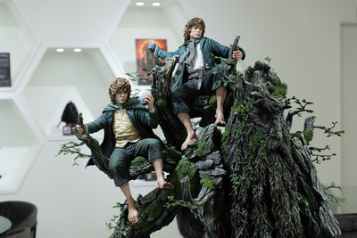 LOTR: The Two Towers - Treebeard w/ Merry & Pippen 1/4 Scale Statue