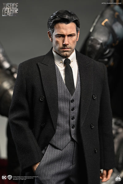 Justice League (2017) - Bruce Wayne 1/4 Scale Statue