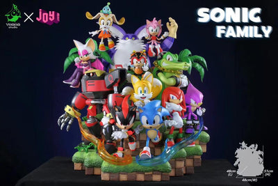 Sonic Family Statue