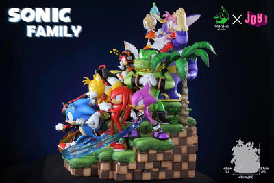 Sonic Family Statue