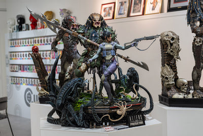 Aliens vs. Predator - Machiko & Broken Tusk Predator 1/4 Scale Statue