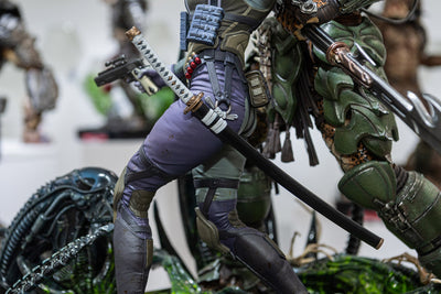 Aliens vs. Predator - Machiko & Broken Tusk Predator 1/4 Scale Statue