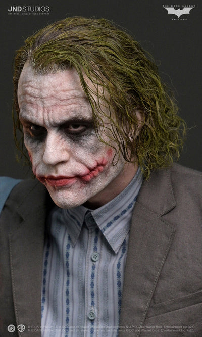 The Dark Knight (2008) - Bank Robber Joker (Solo) 1/3 Scale Statue