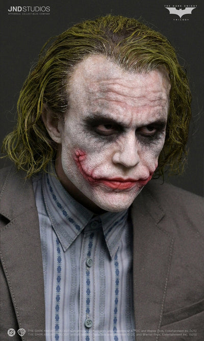 The Dark Knight (2008) - Bank Robber Joker (Solo) 1/3 Scale Statue