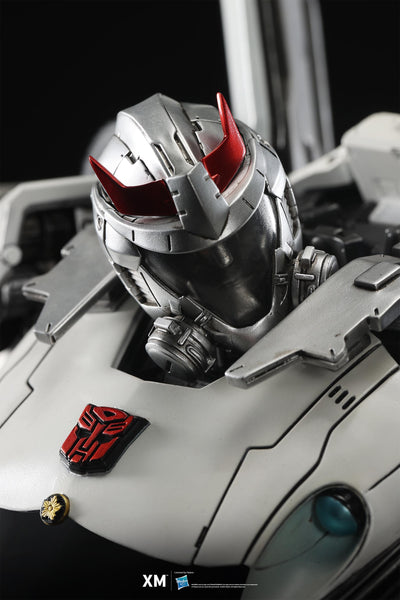 Transformers - Prowl 1/10 Scale Statue
