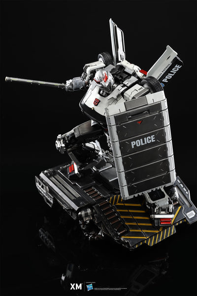 Transformers - Prowl 1/10 Scale Statue