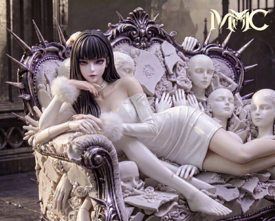 Tomie Kawakami (White) 1/4 Scale Statue
