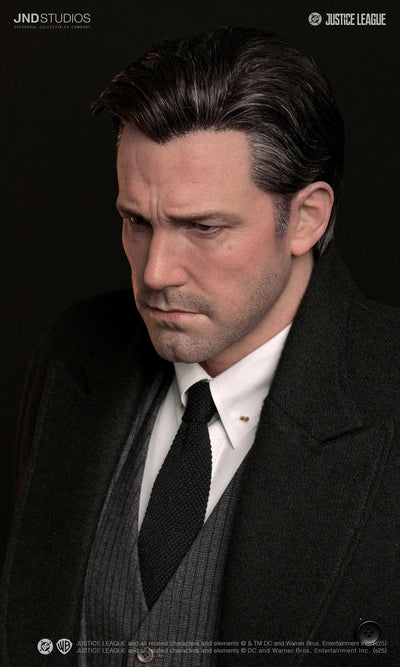 Justice League (2017) - Batman & Bruce Wayne 1/3 Scale Statue Set