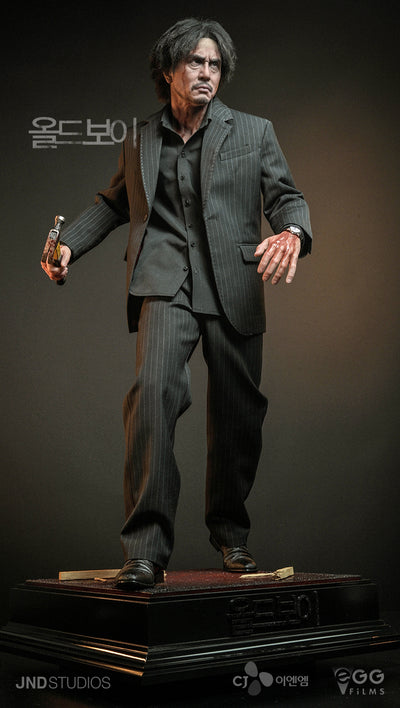Dae-su Oh (OLDBOY) 1/3 Scale Statue