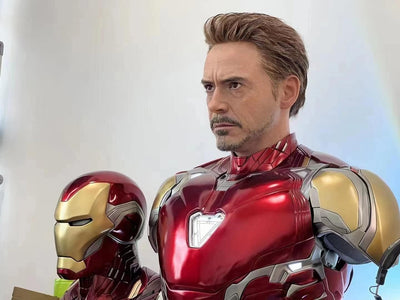 Iron Man (Robert Downey Jr.) 1:1 Life-Size Bust