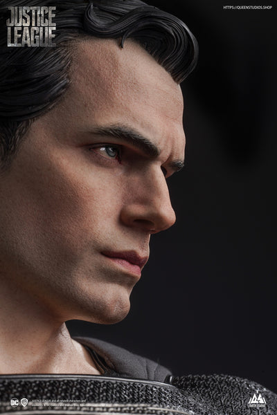 Superman (Henry Cavill) Black Suit (Regular Version) 1/3 Scale Statue