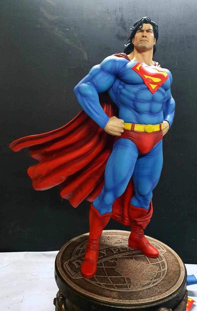 Superman Prestige Series 1/3 Scale Statue
