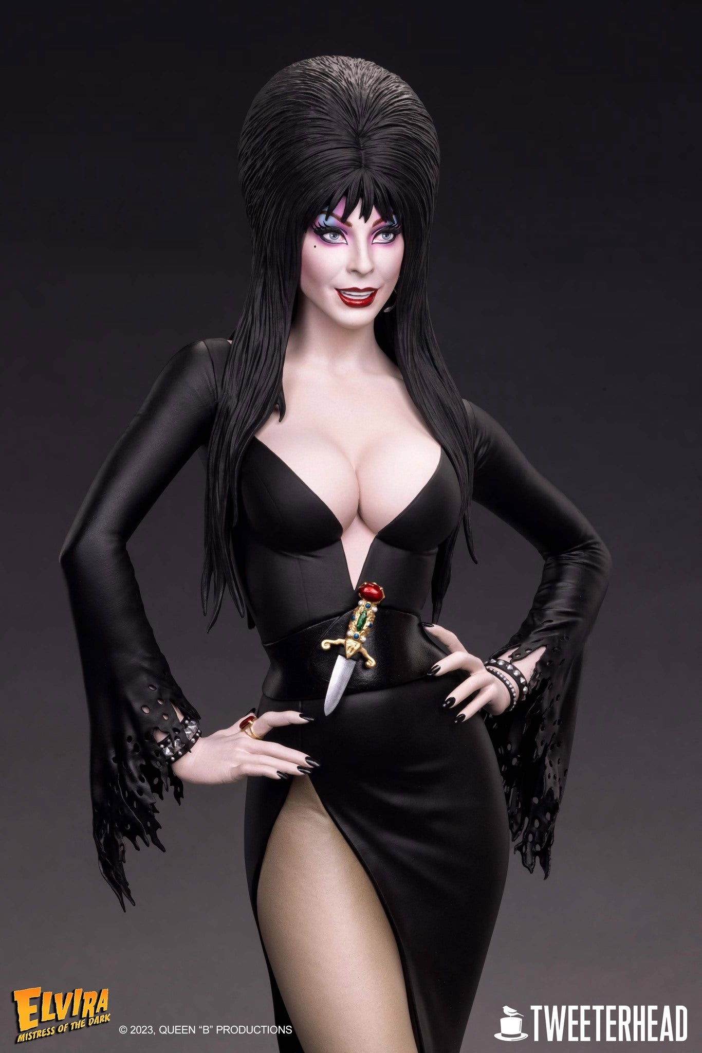 Elvira, Mistress of the Dark Exclusive Maquette | Tweeterhead