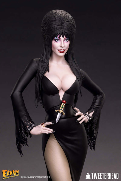 Elvira Mistress of the Dark Statue