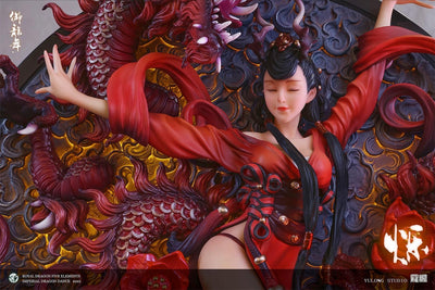Imperial Dragon Dance Statue
