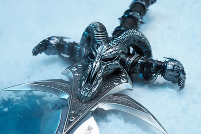 World of Warcraft - Frostmourne Life-Size Replica