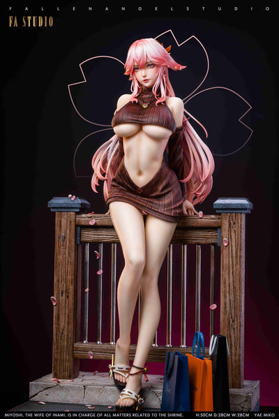 Yae Miko (Deluxe Version) 1/4 Scale Statue