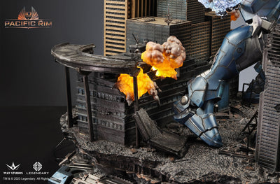 Pacific Rim - Gipsy Avenger vs. Obsidian Fury (Suite Version) Statue
