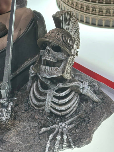 Army of Darkness - Ash (Deluxe) 1/4 Scale Statue