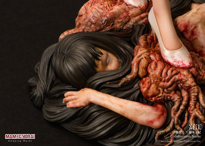 Tomie - Junji Ito x Yoshiki Fujimoto Collaboration Statue