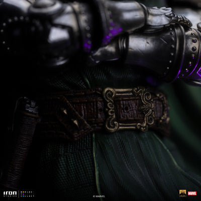 Doctor Doom (Regular) Art Scale 1/10
