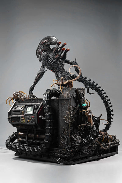 Alien: Romulus - Scorched Earth Xenomorph 1/3 Scale Statue