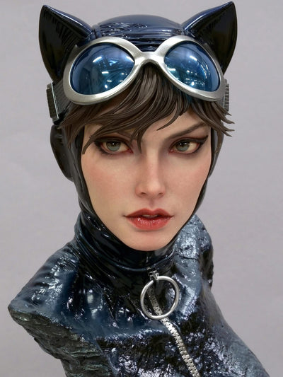 Batman: Hush - Catwoman 1/3 Scale Statue