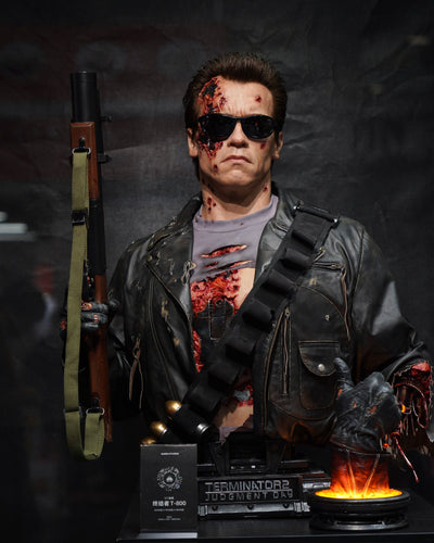 T-800 (Ver. 3) Battle Damaged (Static) Life-Size Bust by Queen Studios