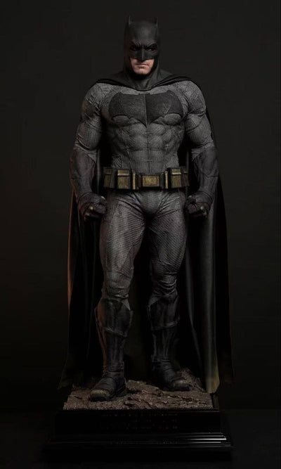 Batman v Superman: Dawn of Justice (2016) - Batman 1/3 Scale Statue