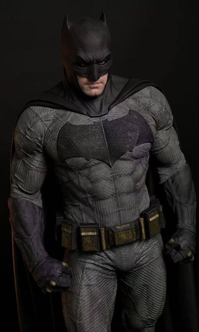 Batman v Superman: Dawn of Justice (2016) - Batman 1/3 Scale Statue