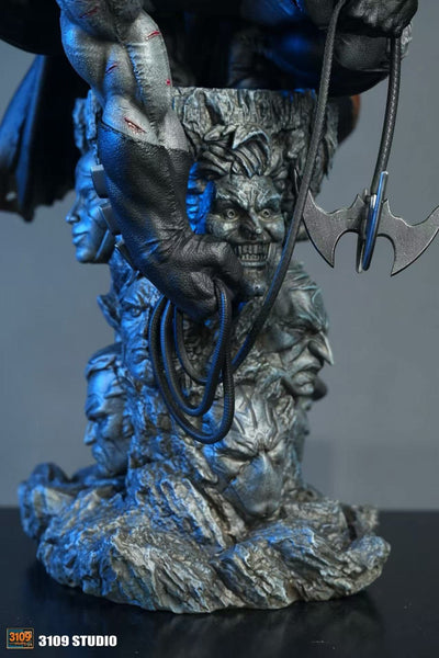The Dark Knight Returns - Batman (Black) 1/4 Scale Statue by 3109 Studio