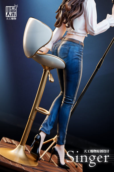 Singer Statue by Tian Gong Zao Wu Studio