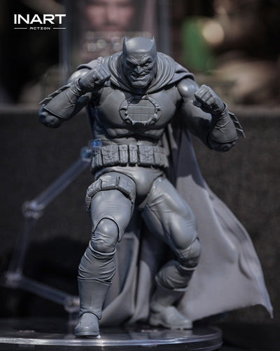 Batman: The Dark Knight Returns (1986) - Batman InArt 1/12 Scale Figure