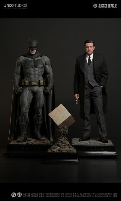 Justice League (2017) - Batman & Bruce Wayne 1/3 Scale Statue Set
