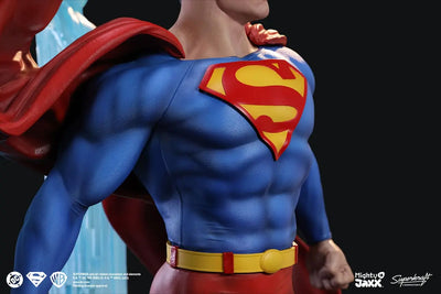 Superman Birth of Hope (S Cape Flowing Up) Statue