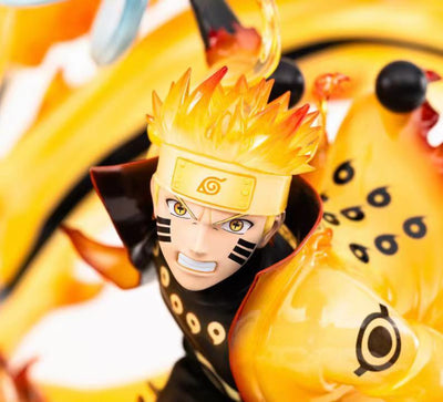 Naruto and Kyuubi 1/7 Scale Statue