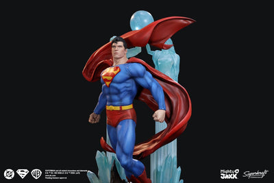 Superman Birth of Hope (S Cape Flowing Up) Statue